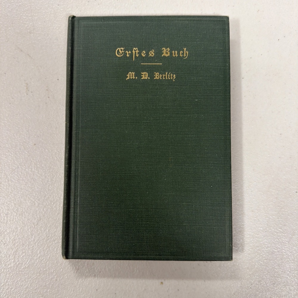 vintage green hardcover copy of Erstes Buch